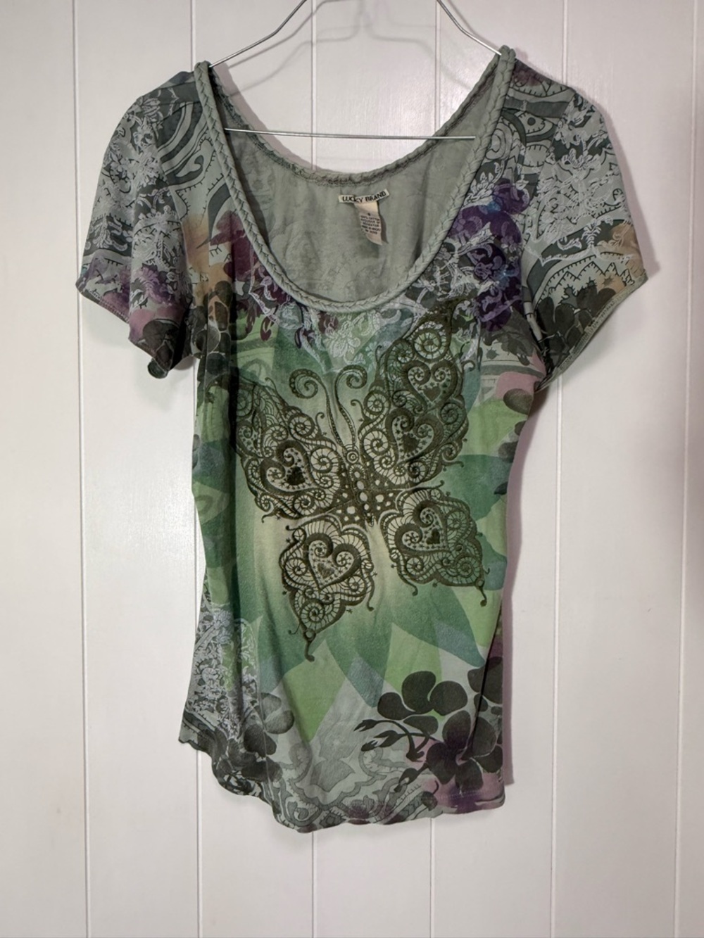 ❤️5/$25 Vintage Lucky Brand Green Paisley Butterfly Scoop Neck Tee